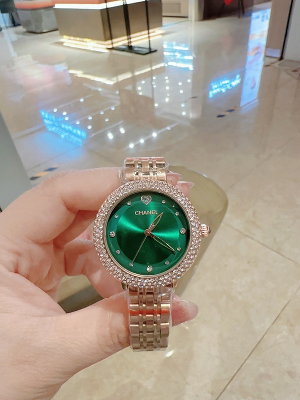 ブランド時計背面デザイン